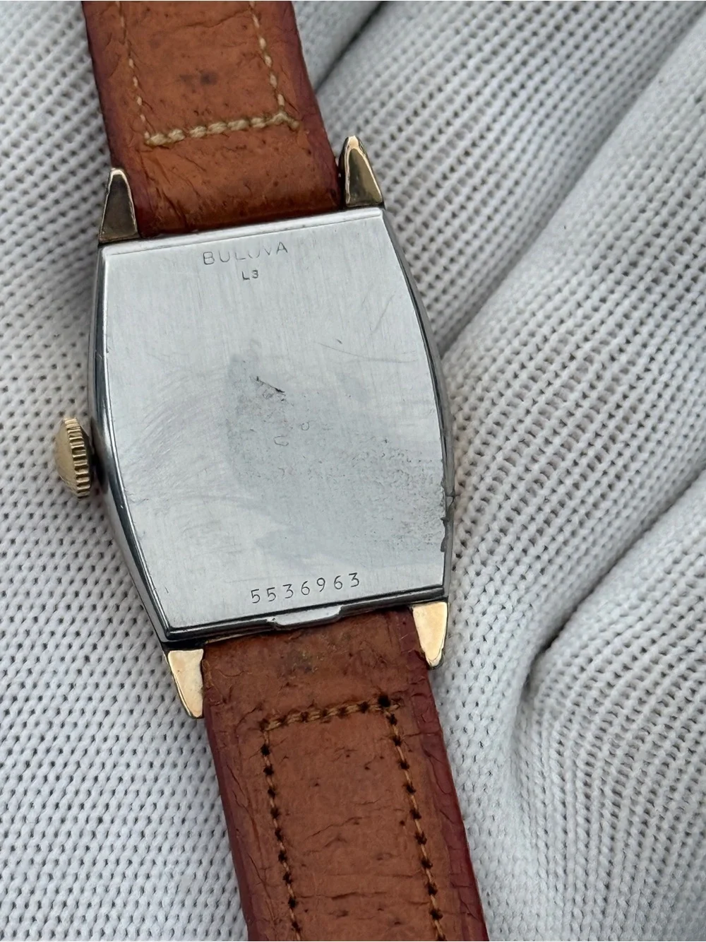 Bulova vintage 1960s winding Gold-Tone Watch with Brown Leather Strap Mens Watch